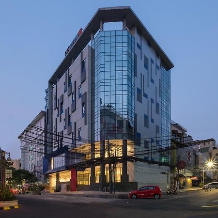 Hotel 88 Blok M Jakarta By Wh Экстерьер фото
