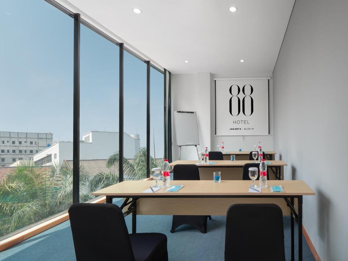 Hotel 88 Blok M Jakarta By Wh Экстерьер фото