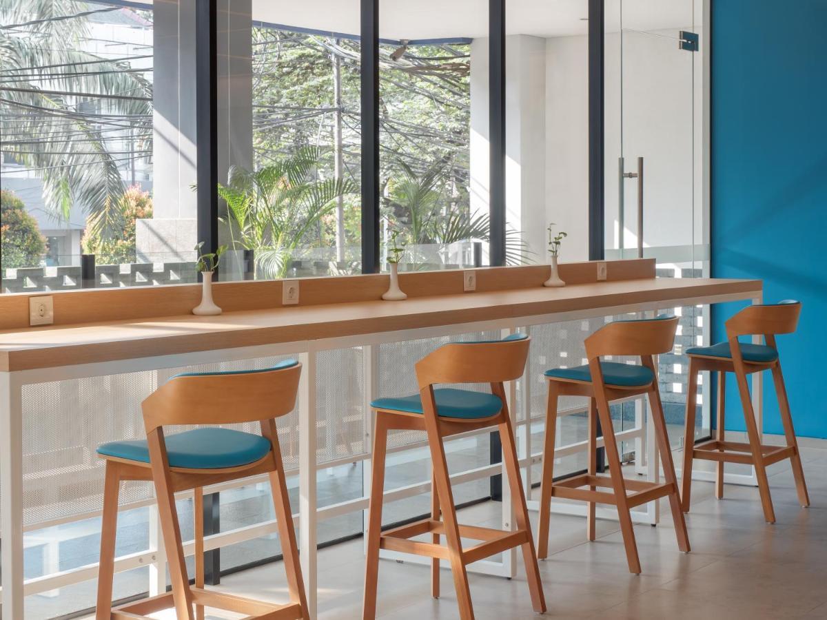 Hotel 88 Blok M Jakarta By Wh Экстерьер фото