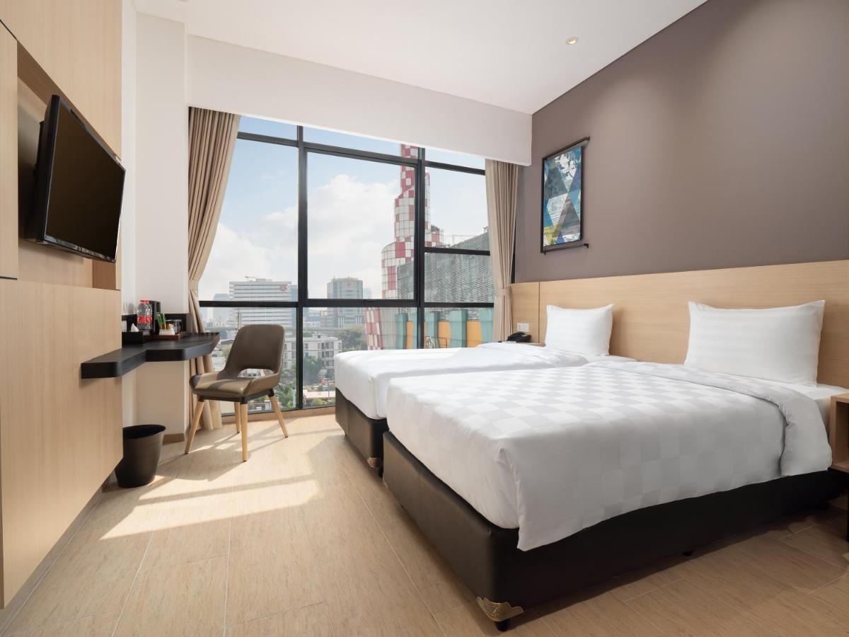 Hotel 88 Blok M Jakarta By Wh Экстерьер фото