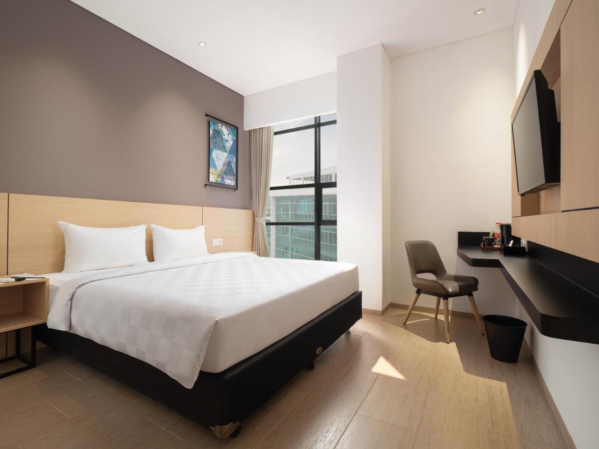 Hotel 88 Blok M Jakarta By Wh Экстерьер фото