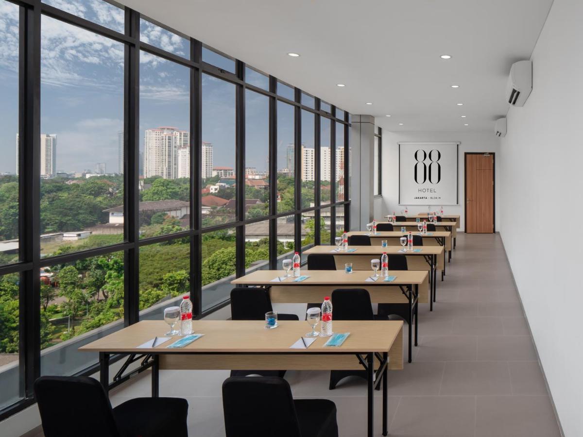 Hotel 88 Blok M Jakarta By Wh Экстерьер фото